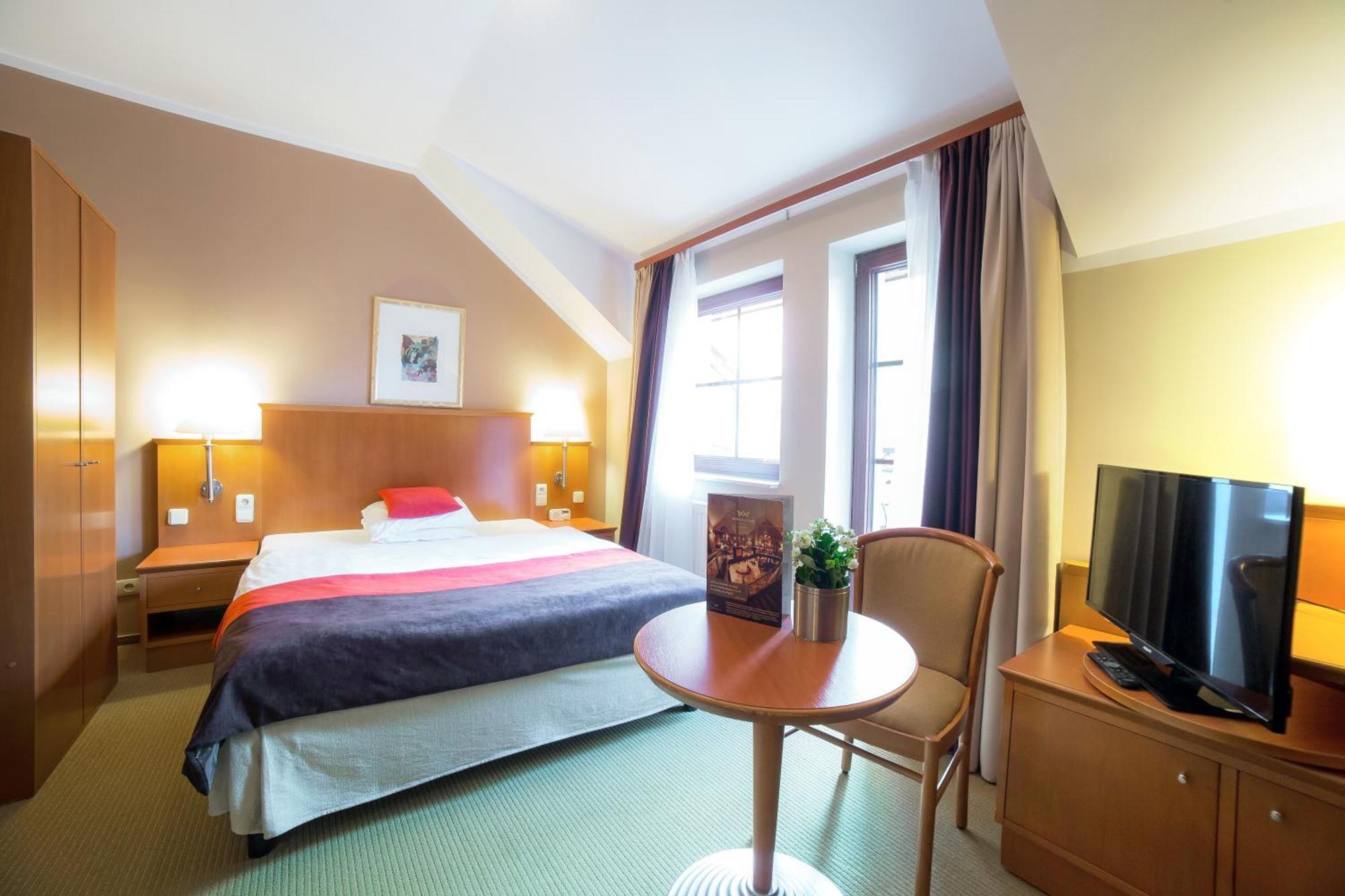 Hotel Klewinowo Conference & Spa Стая снимка