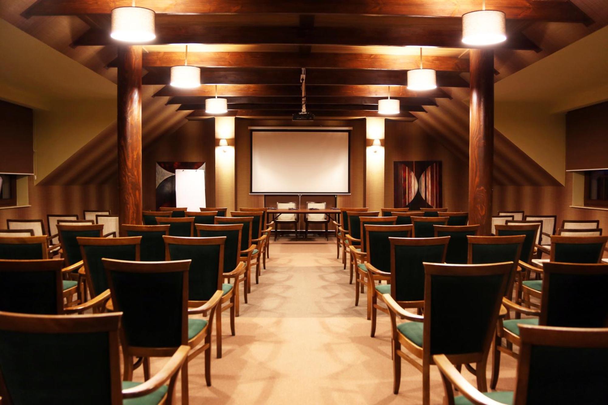 Hotel Klewinowo Conference & Spa Екстериор снимка