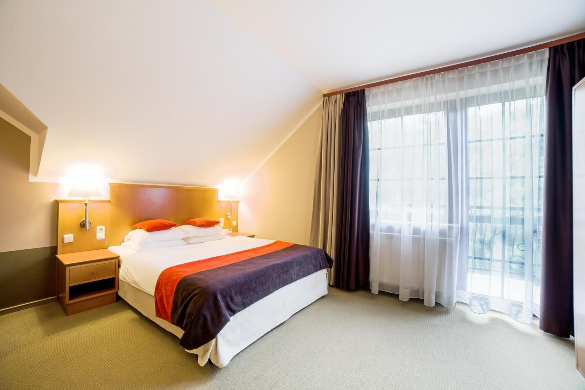 Hotel Klewinowo Conference & Spa Стая снимка