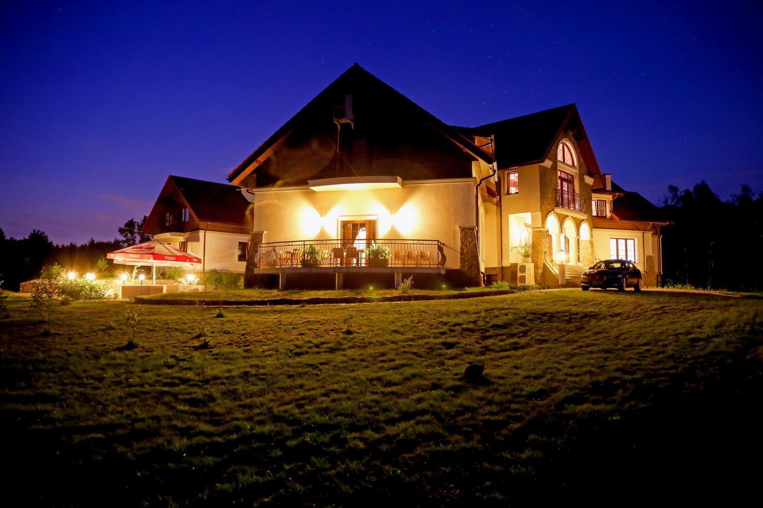 Hotel Klewinowo Conference & Spa Екстериор снимка
