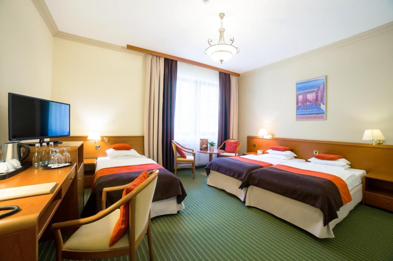 Hotel Klewinowo Conference & Spa Екстериор снимка